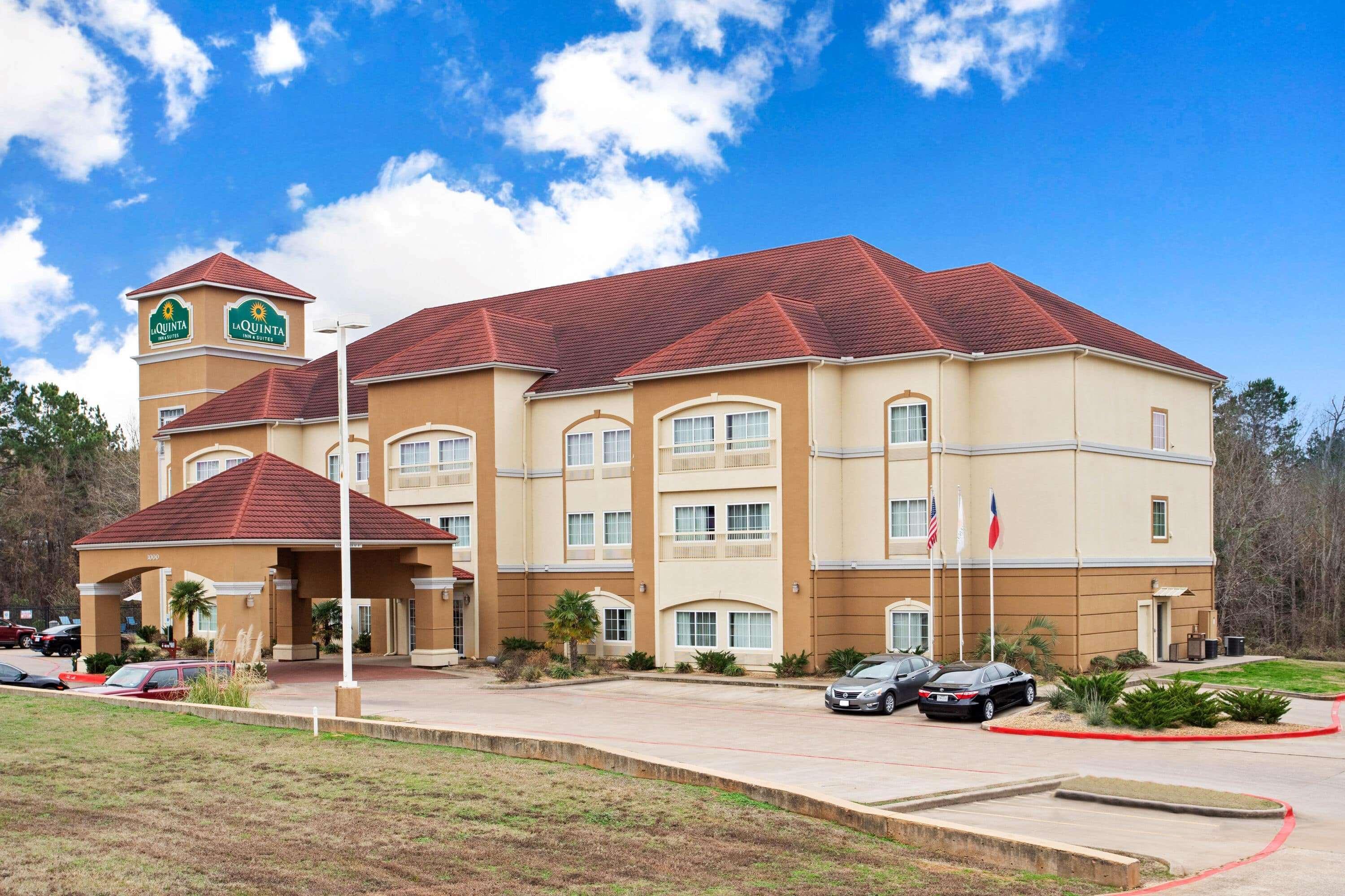 La Quinta By Wyndham Palestine Hotel Exterior photo